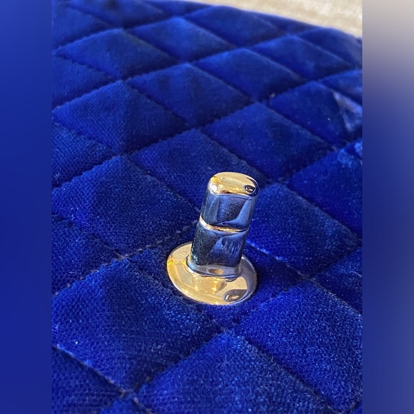 AUTH CHANEL VELVET VELOUR BLUE WITH GOLD HW CLASSIC DOUBLE FLAP CHAIN BAG m/l - Picture 11 of 16